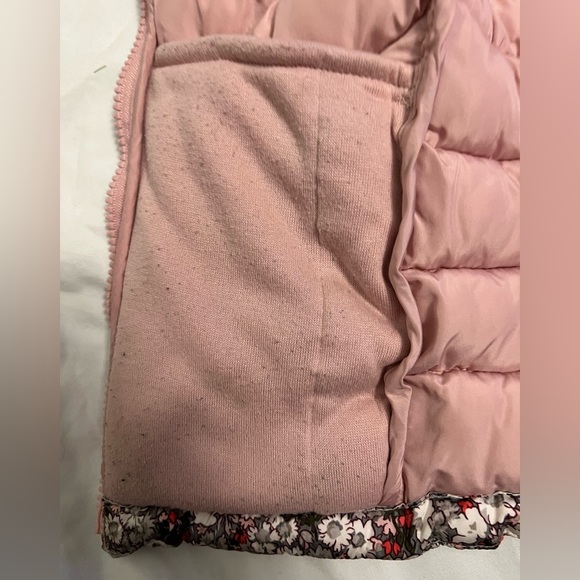 Gap Kids floral puffer vest - Picture 3 of 6